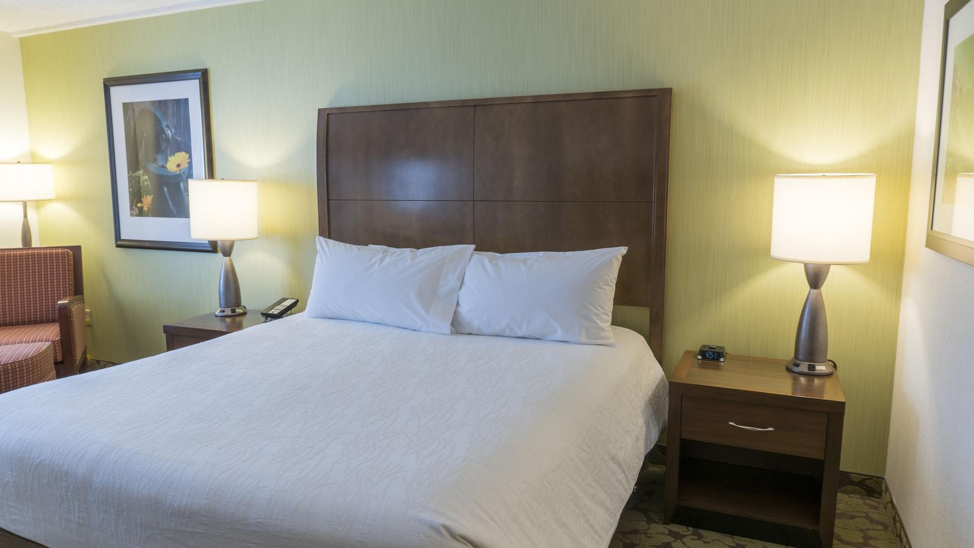Hilton Garden Inn Плимут Экстерьер фото