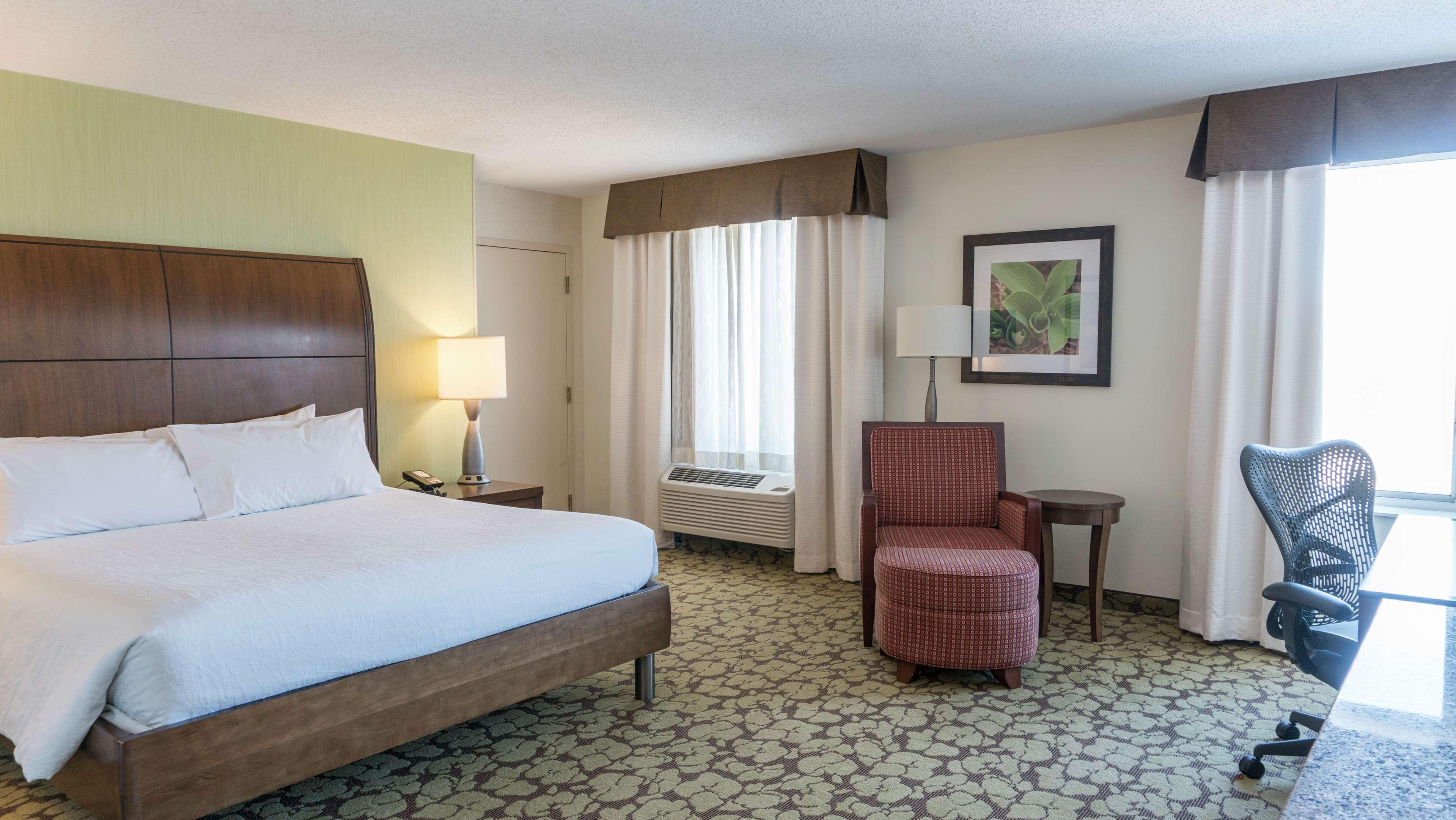Hilton Garden Inn Плимут Экстерьер фото